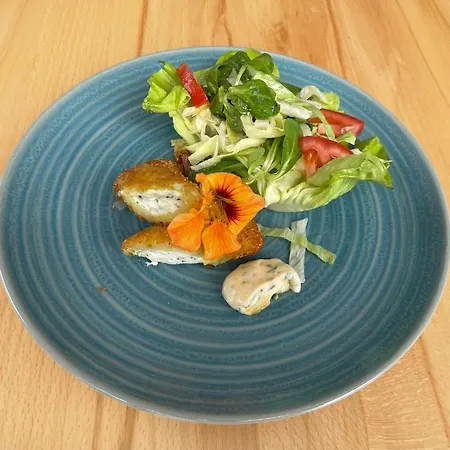 梅切恩莫瑟尔酒店 3*