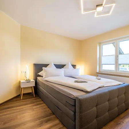 Meschenmoser 3*